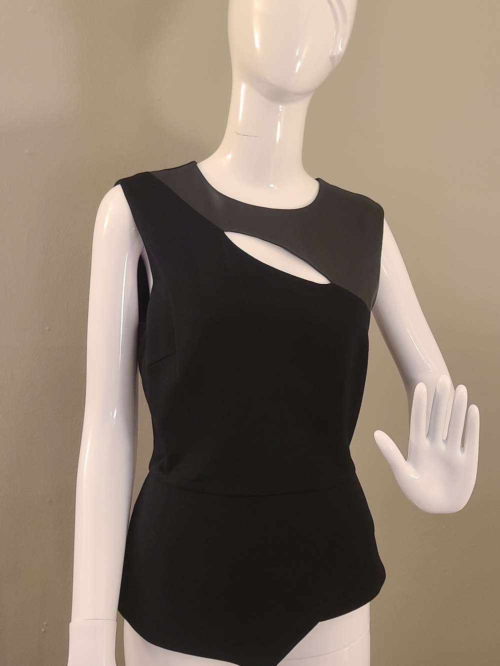 BCBGMaxAzria Women's Top